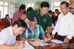 Tuyên truyền, hỗ trợ ngư dân đăng ký cấp giấy phép sử dụng tần số và thiết bị vô tuyến điện