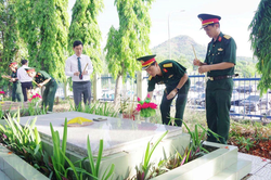 Tô thắm hình ảnh Bộ đội Cụ Hồ trên địa bàn đóng quân