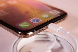 'Pin thủ' chỉ ra 4 thói quen sạc pin khiến iPhone nhanh chai