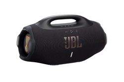 Loa JBL dùng pin và loa phải cắm điện khác nhau ra sao?