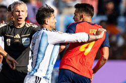 FIFA mở cuộc điều tra liên quan đến Liên đoàn bóng đá và đội tuyển Argentina