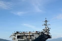 Tàu sân bay USS George Washington thăm Đà Nẵng