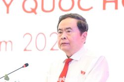 Chủ tịch Quốc hội: Gi&aacute;m s&aacute;t đ&uacute;ng trọng t&acirc;m, đi đến c&ugrave;ng tr&aacute;ch nhiệm