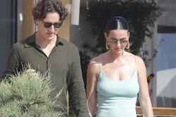 Sốt loạt ảnh Katy Perry v&agrave; cựu thủ tướng Canada