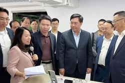 1 giờ cà phê, 24 giờ hồ sơ và những cái bắt tay đưa vốn tỷ USD vào Phú Thọ