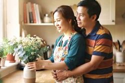 Khi ngọn lửa tình yêu thức giấc ở tuổi xế chiều