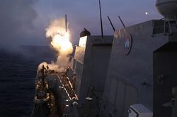 Quân đội Mỹ tái khởi động các cuộc không kích nhằm vào Iran sau cảnh báo của Tổng thống Trump