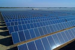 Bảo vệ m&ocirc;i trường: Israel l&ecirc;n kế hoạch giảm mạnh gi&aacute; mua điện Mặt Trời &aacute;p m&aacute;i