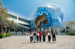 Trường Đại học Anh Quốc Việt Nam mang đến nhiều hơn một tấm bằng quốc tế