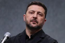 Gặp ông Trump ở Nhà Trắng, ông Zelensky nhắc lại yêu cầu về 300 tên lửa Patriot