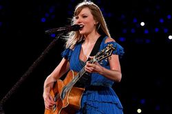 Rộ tin Taylor Swift chuẩn bị lưu diễn trở lại sau thành công lịch sử của The Eras Tour