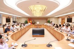 Giữ ổn định kỳ thi tốt nghiệp THPT, nghiên cứu giảm áp lực thi vào lớp 10