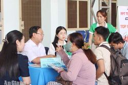 Cầu nối thị trường lao động