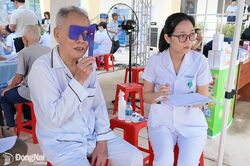 Huy động cả hệ thống chính trị vào cuộc chăm sóc sức khỏe nhân dân