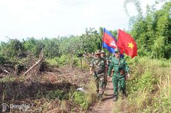 [Ch&ugrave;m ảnh] Giữ vững chủ quyền từ những bước ch&acirc;n tuần tra