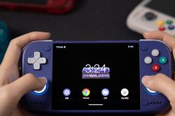 Máy chơi game Retroid Pocket Nova chạy chip Qualcomm Snapdragon 8 Gen 2 đối mặt nguy cơ tăng giá