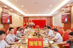 Tập huấn triển khai 4 thủ tục h&agrave;nh ch&iacute;nh của Đảng tr&ecirc;n m&ocirc;i trường điện tử