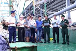 Bộ đội Biên phòng tuyên truyền chống khai thác IUU