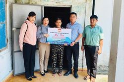 Chăm lo đời sống mọi mặt cho người có công và hộ nghèo