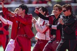 CEO Viện H&agrave;n l&acirc;m thu &acirc;m Mỹ l&ecirc;n tiếng khi BTS từ chối tranh giải Grammy