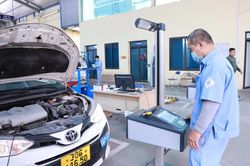 Đăng kiểm xong 20 ngày vẫn bị gọi 'đồng bộ dữ liệu': Quy trình hay chiêu lừa?