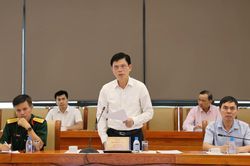 Hoàn thiện cơ chế, gắn phát triển kết cấu hạ tầng với xây dựng tiềm lực quốc phòng an ninh