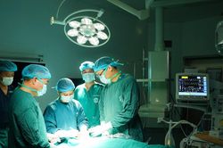 Chạy đua với 'thời gian vàng', bác sĩ Bạch Mai kịp thời cứu bệnh nhân chấn thương hàm mặt phức tạp