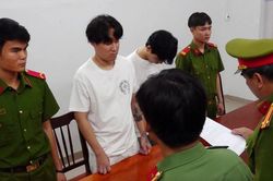 Bắt giữ và chuyển giao hai người Hàn Quốc lẩn trốn lệnh truy nã đỏ
