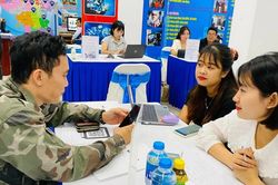 Lao động hưởng trợ cấp thất nghiệp giảm, thị trường lao động chuyển biến t&iacute;ch cực