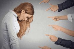 Vì sao càng hy sinh, càng nhiệt tình lại càng dễ bị xem thường?