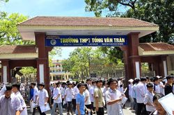 Ninh Bình hướng tới giảm 50% đầu mối trường công