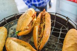 Khẩn trương điều tra, xử l&yacute; vụ 84 người nghi ngộ độc b&aacute;nh m&igrave; tại L&acirc;m Đồng