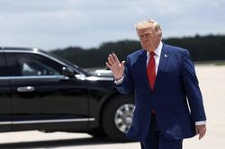 Ông Trump bất ngờ tuyên bố không có kế hoạch chấm dứt cuộc chiến với Iran