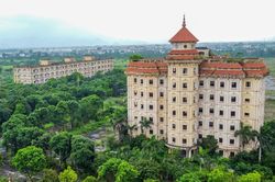 Ninh Bình yêu cầu hoàn thiện hồ sơ giải thể Trường Đại học Hà Hoa Tiên