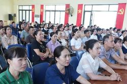 Bồi dưỡng lý luận chính trị hè năm 2026 cho hơn 500 cán bộ, giáo viên xã Phú Cát