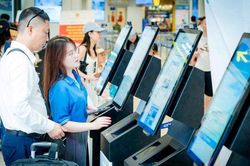 S&acirc;n bay Nội B&agrave;i mở th&ecirc;m kiosk sinh trắc học nhằm đ&aacute;p ứng nhu cầu tăng cao của h&agrave;nh kh&aacute;ch