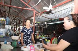 Phúc Sơn đưa thanh toán số vào chợ truyền thống