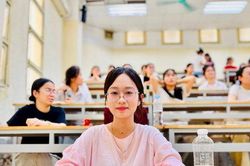 Tuyển sinh đại học 2026: Dự báo điểm chuẩn biến động nhẹ