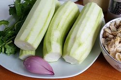 Cực phẩm ngao xào mướp hương ngọt thơm đến miếng cuối cùng của mẹ chồng