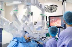 Tưởng đau lưng do tuổi tác, người đàn ông 64 tuổi bất ngờ với kết quả khám