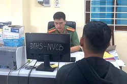 Giám đốc công ty thẩm mỹ viện làm giả chứng chỉ bán cho nhiều khách hàng