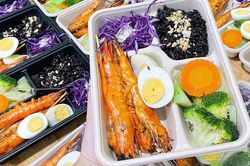 Vì sao bữa ăn healthy chia sẵn lượng calo lại 'cháy' đơn mỗi ngày?