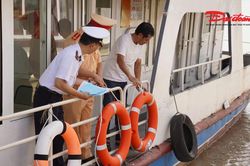 H&agrave; Nội tăng cường kiểm tra bến b&atilde;i, phương tiện đường thủy trước cao điểm mưa b&atilde;o