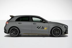 Cận cảnh Mercedes-AMG A 45 S 4MATIC+ Final Edition phiên bản cuối cùng