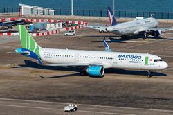 Bamboo Airways tiếp tục thu hẹp mạng bay