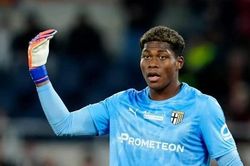PSG bị Parma hét giá cho sao Nhật Bản