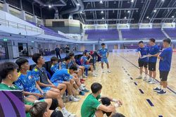 Tuyển futsal Việt Nam tập buổi đầu tiên tại Thái Lan, chuẩn bị cho trận đấu với Nga