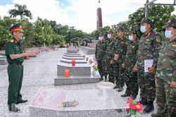 An Giang: Thăm, động viên đội lấy mẫu ADN hài cốt liệt sĩ