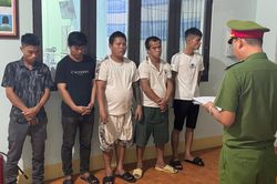 Truy cả 'ổ nghiện'