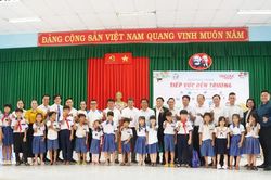 Tiếp sức đến trường với 200 học sinh khó khăn tại Đồng Nai